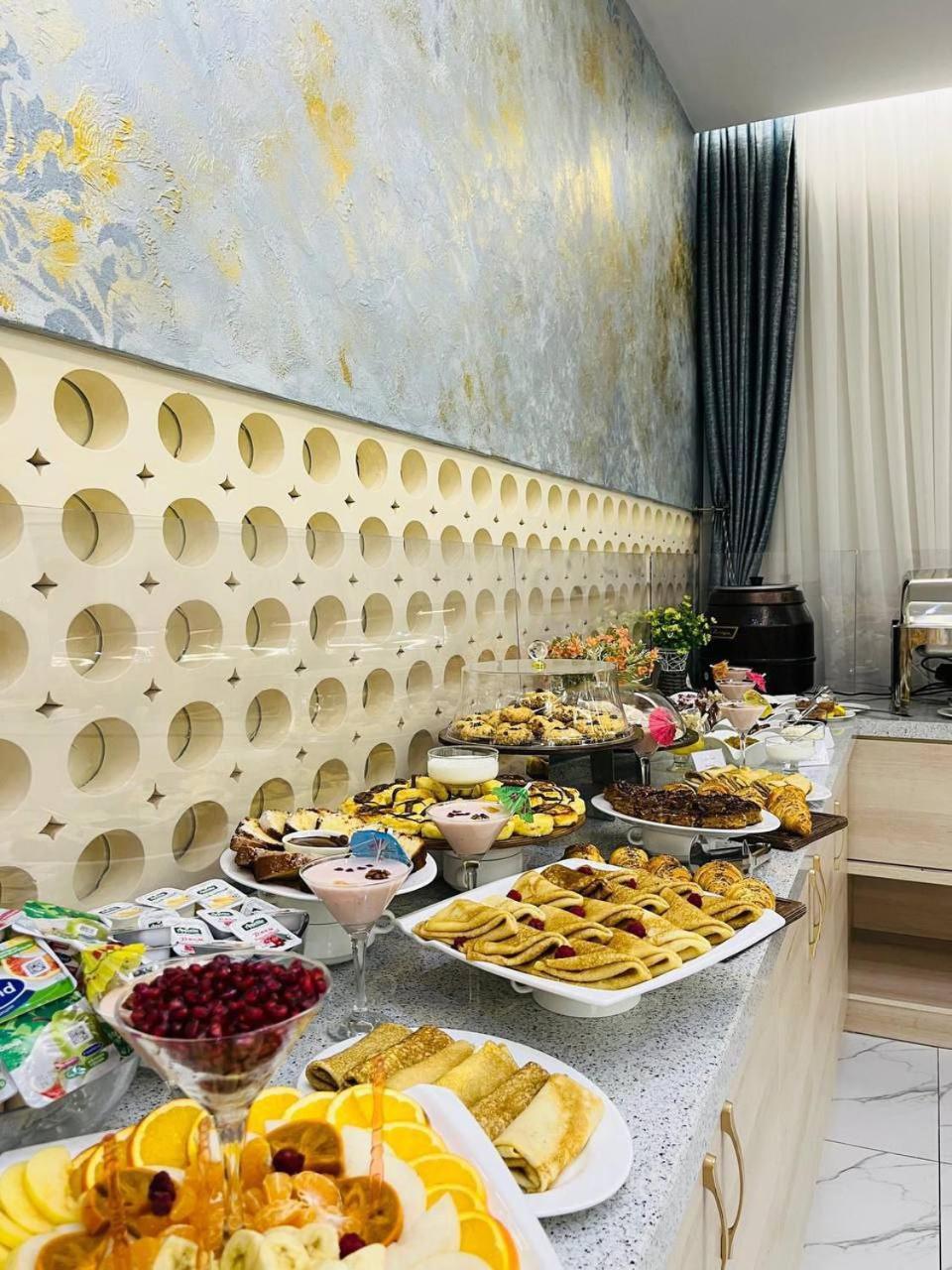 Novza Palace Hotel By Hotelpro Group Tashkent Bagian luar foto